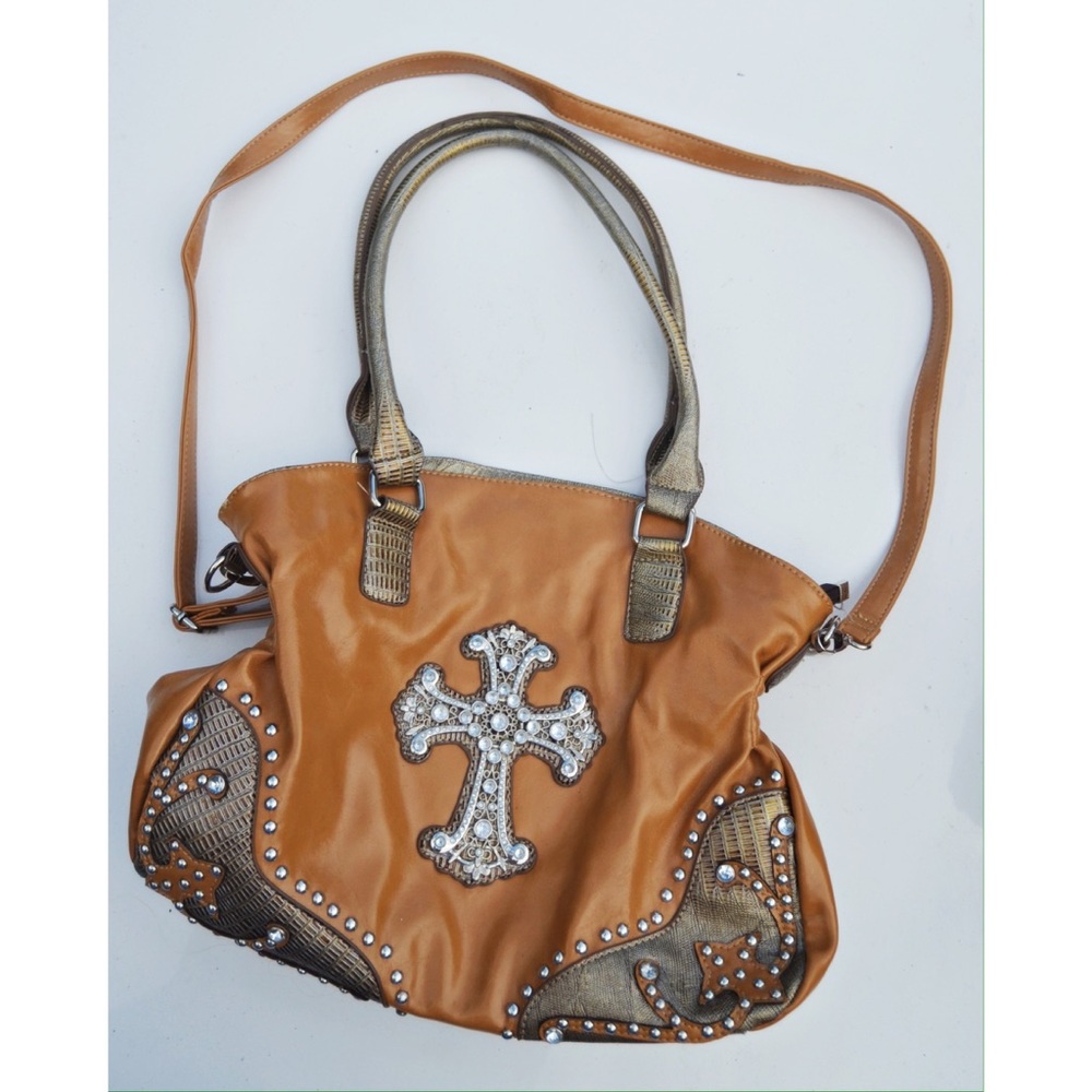 Rustic Courture large cross tan purse like new